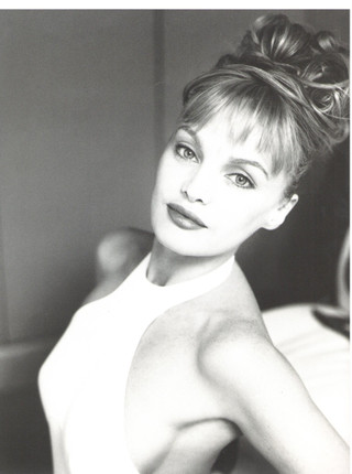 Arielle DOMBASLE